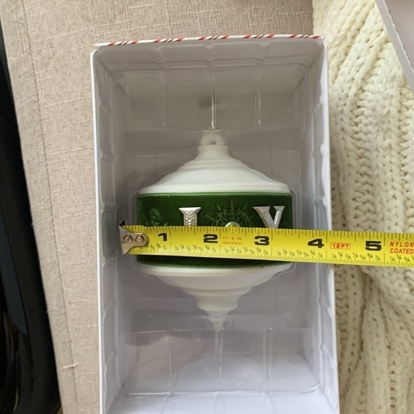 HALLMARK KEEPSAKE Emerald Joy Ornament Christmas holidays new - Picture 5 of 7